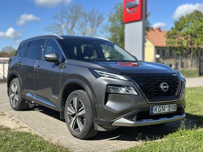 X-TRAIL